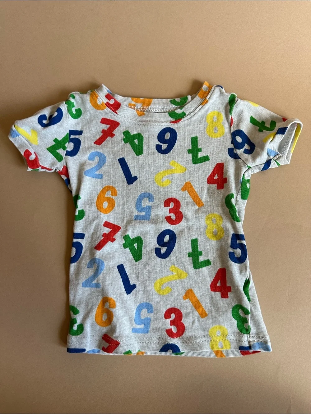 Pajamas 2T Numbers Print Short Sleeve Set Snug Fit 100% Cotton Gray Old Navy